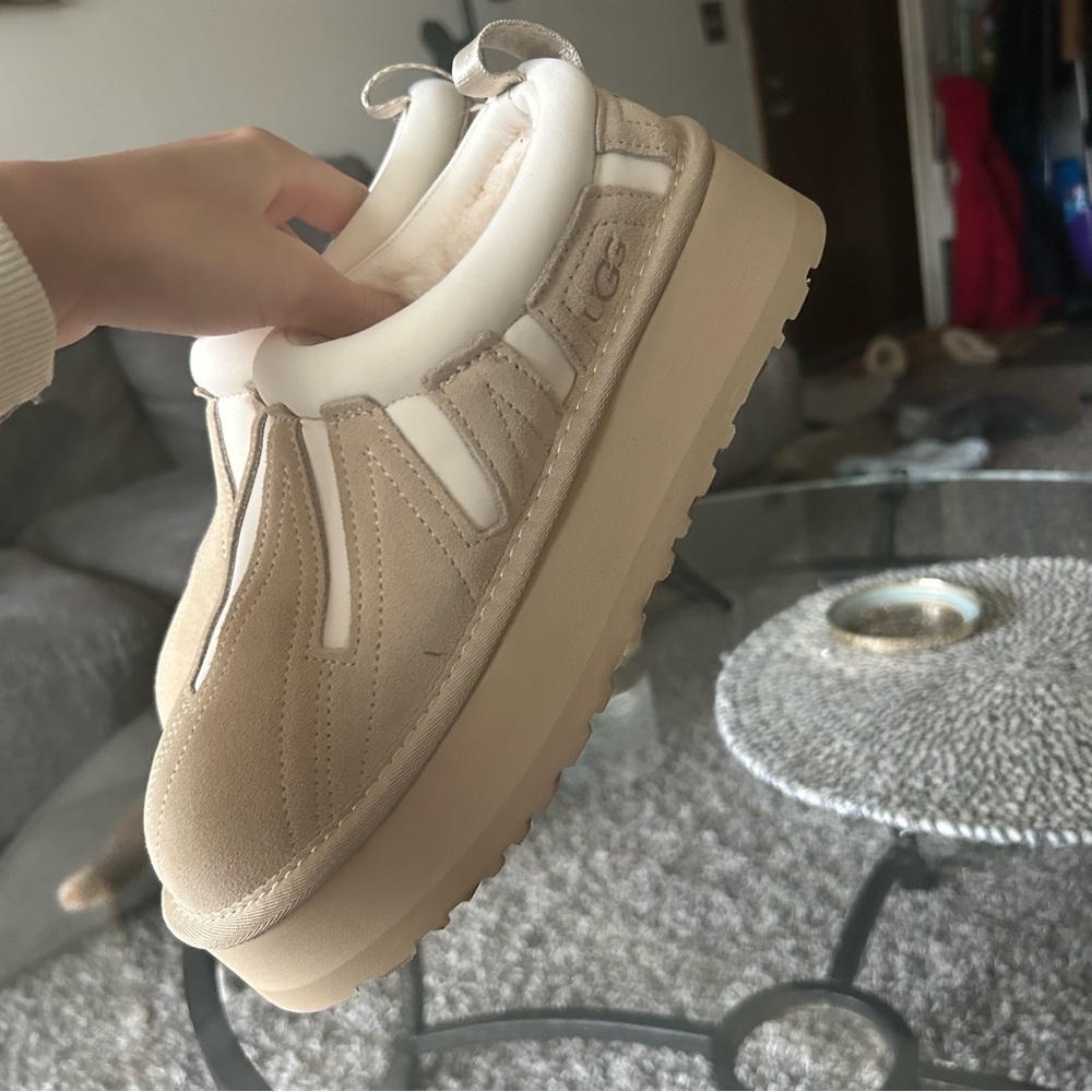 UGG Platform Tan Slippers Size 8